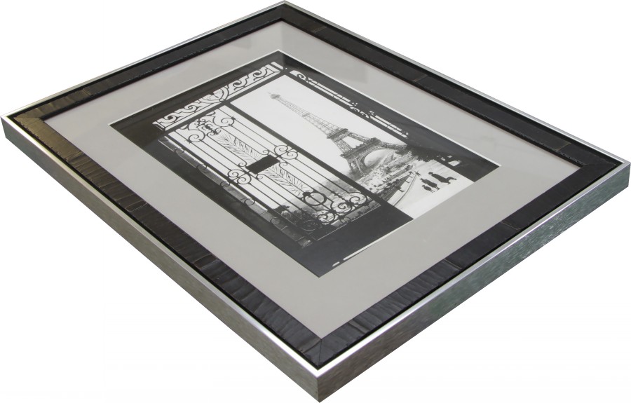 Ч/б фото, оформленное деревянный багет с алюминиевым внешним профилем canvas